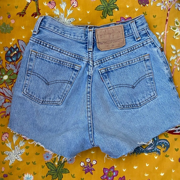 Ragged Priest x Levis Studded High Waist Shorts - Picture 2 of 6